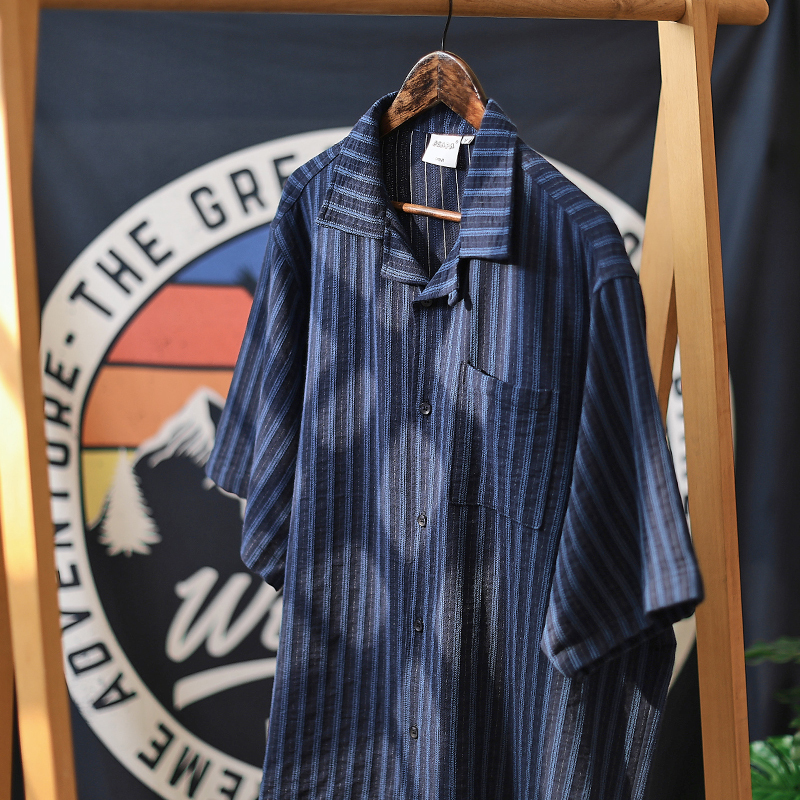 [Blue and Black] Mr. Qilin Summer Vintage Striped Short-Sleeve Shirt for Men, Cuban Collar Top, Five-Sleeve Shirt