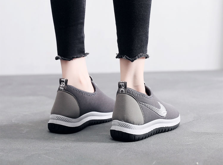 Giày mùa đông giày Bắc Kinh cũ Giày cotton nữ Giày ngắn nữ Giày cotton ống ngắn Giày cotton nữ Giày nữ Giày cao gót ấm boot zara