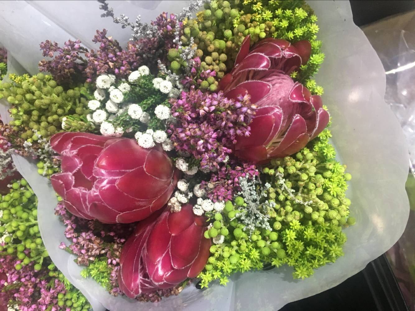 South African Princess Imperial bouquet A variety of mix and match random bouquets can be air-dried decorative home bottle flower arrangement Fashunfeng