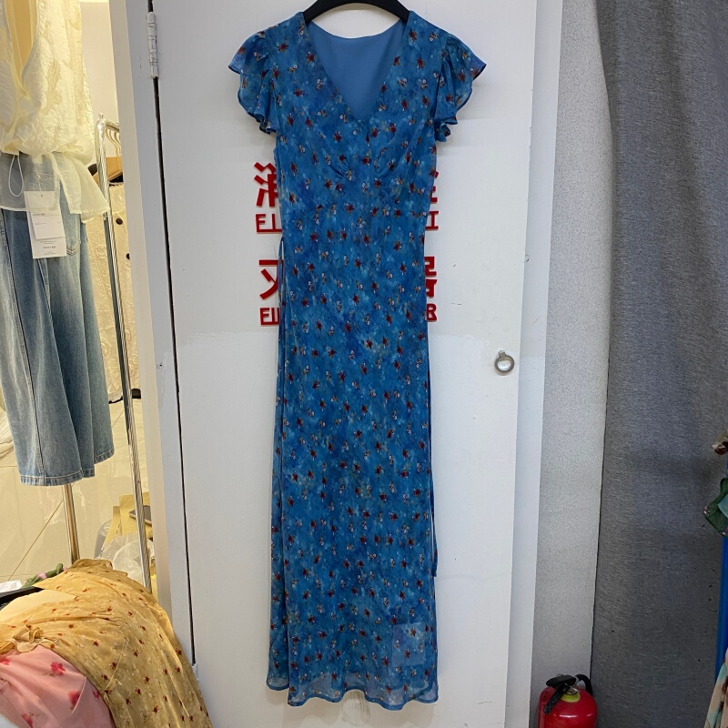 French-Style Smudged Color, Waist-Cinching, Slimming Floral Dress with Small Flutter Sleeves for Women, 2026 Summer New Fashion V-Neck Elegant Long Dress French-Style Smudged Color, Waist-Cinching, Slimming Floral Dress with Small Flutter Sleeves for Women, 2026 Summer New Fashion V-Neck Elegant Long Dress