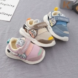 Детская обувь для раннего возраста, детские дышащие спортивные нескользящие туфли подходит для мужчин и женщин, мягкая подошва, 0-1 лет