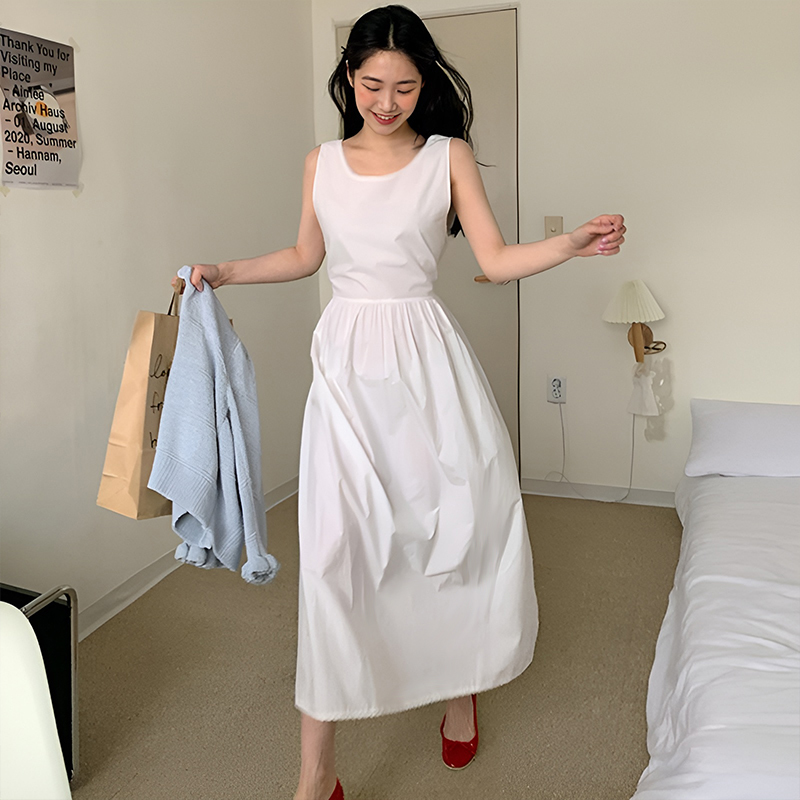 French-Style White Sleeveless Dress for Women, 2025 Summer New Model, Petite, Fashionable, Elegant Tank Dress with a High-End Feel
