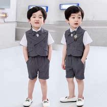Boys suit waistcoat Three sets of summer babys birthday gown suit Shuai qi boy is wearing a performance suit