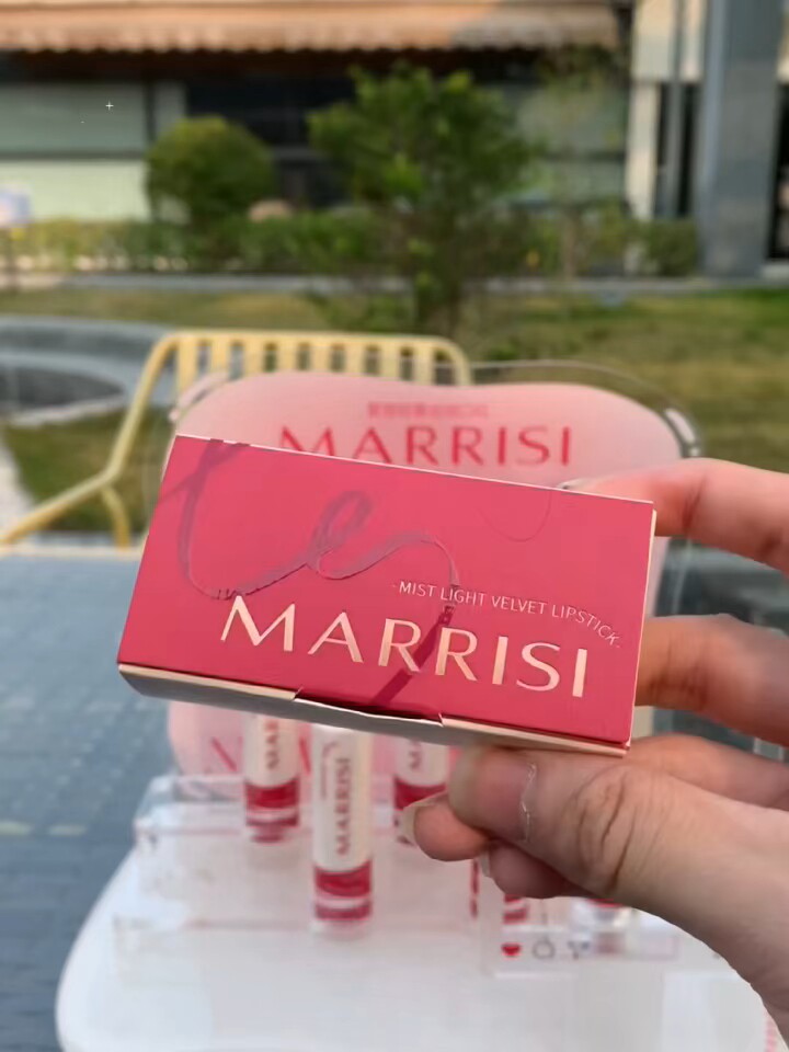 所有女生!这支口红,闭眼入!丝滑哑光不沾杯,持妆一整天的高级感拿捏了!_唇膏_淘宝美妆网