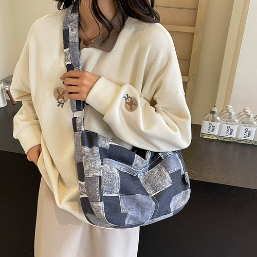 Небольшая дизайнерская вместительная и большая сумка через плечо, шоппер, сумка на одно плечо, подходит для студента, популярно в интернете, в корейском стиле