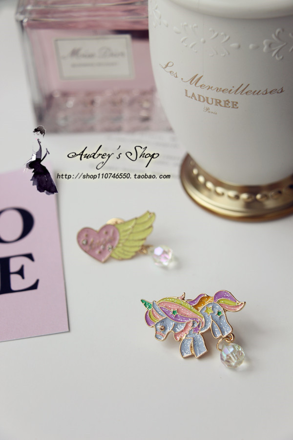 Broche en autre - Ref 1175057 Image 9