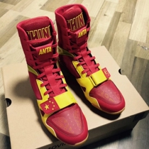 ANTA ANTA sponsors the Chinese National team delegation boxing competition shoes and boxing shoes