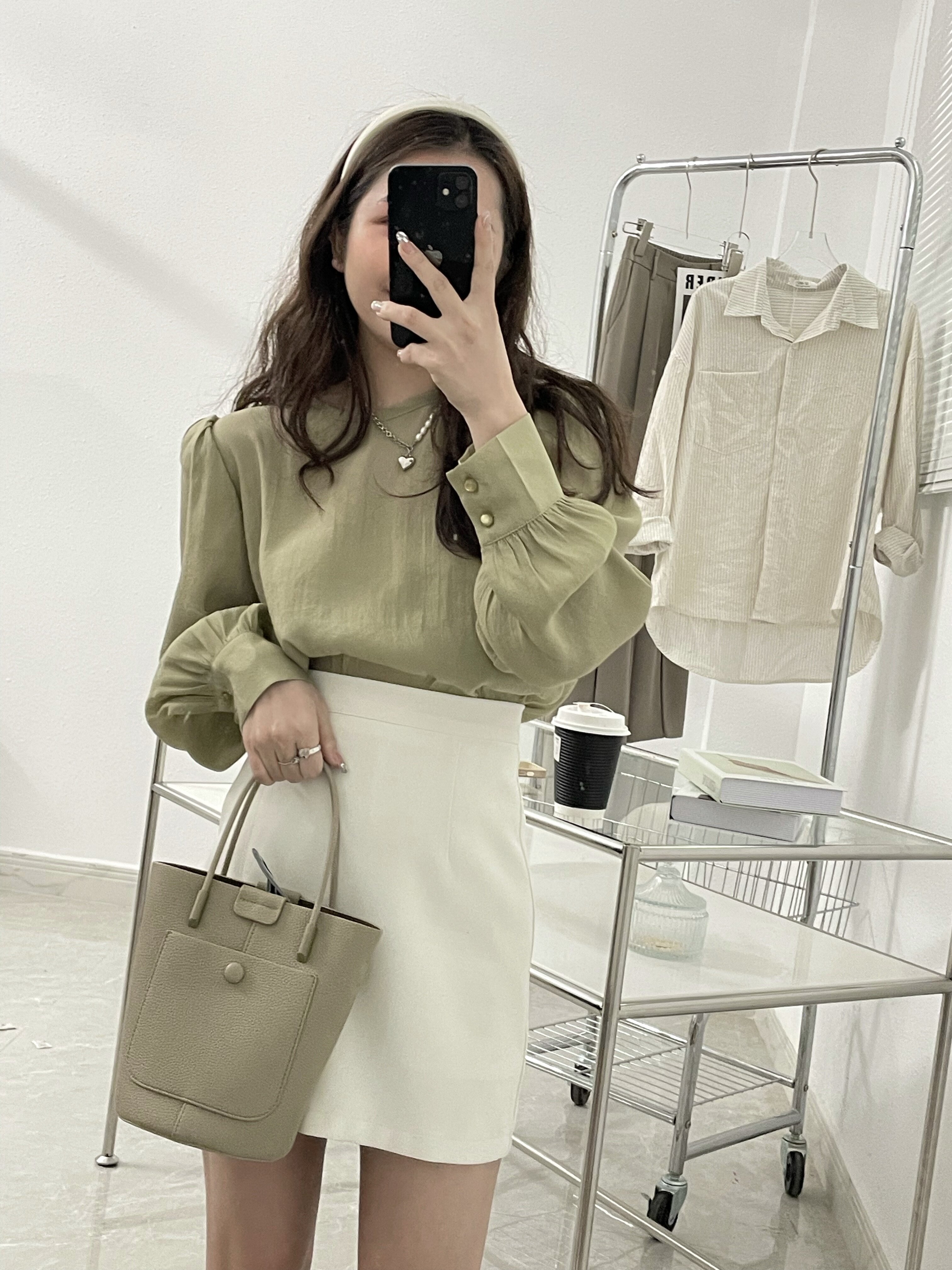 145 small chestnut custom spring commute white suit half - body skirt