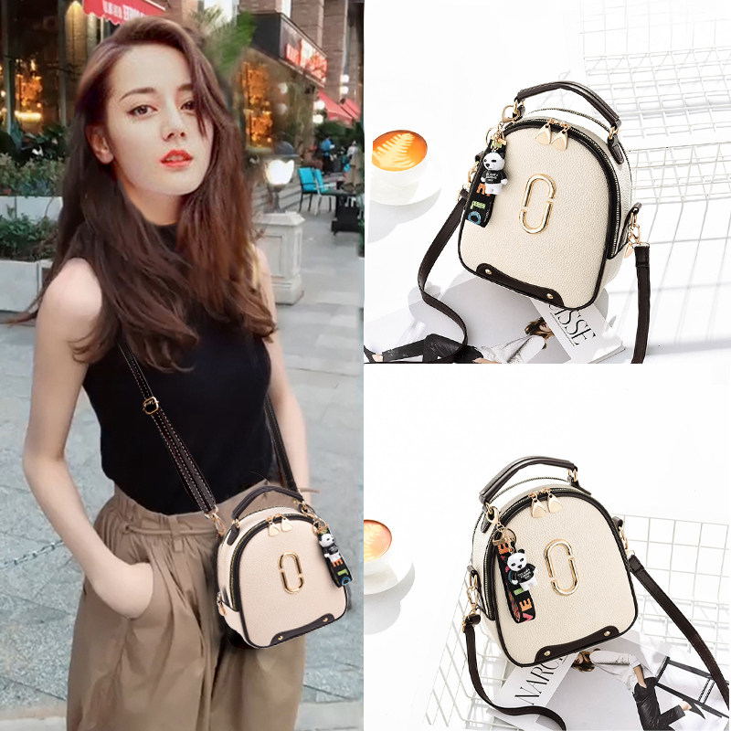 Hong Kong Wind 2021 new French niche bag bag with strand shoulders in skinned bag bag female tide