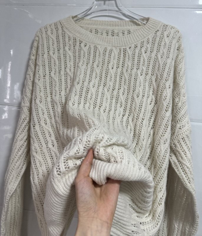High-Quality Sheep Wool Hollow-Out Classic White Sweater Knitwear