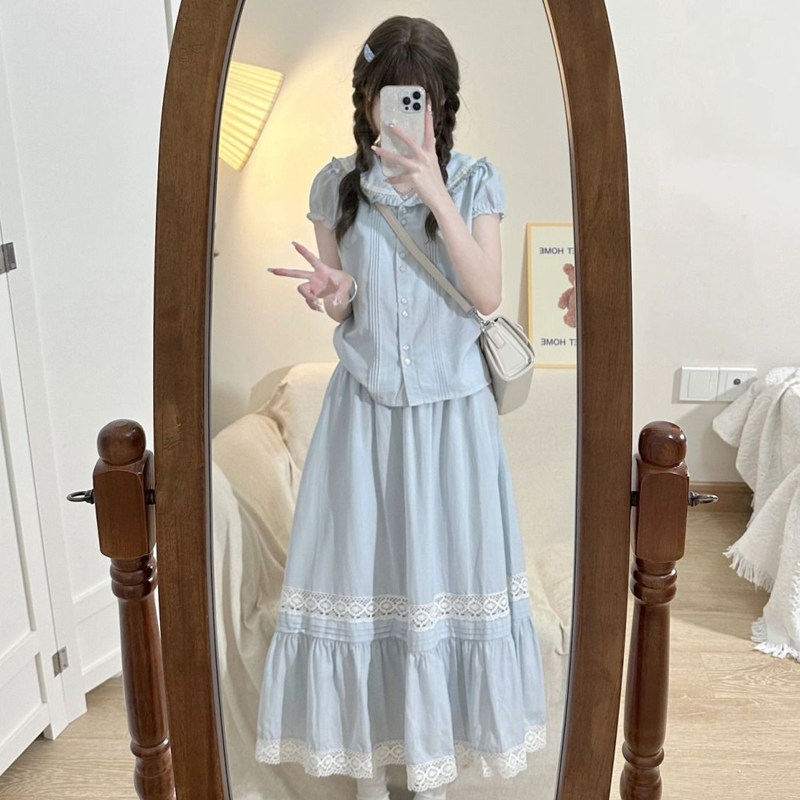女の子や高校生向けの、甘くてキュートなパフスリーブドレス。2026年夏の新作スタイル。