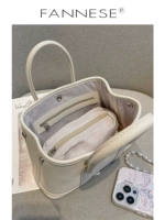 Молочный коктейль белый 23 мини макс плюс кожа плюс шелковый шарф