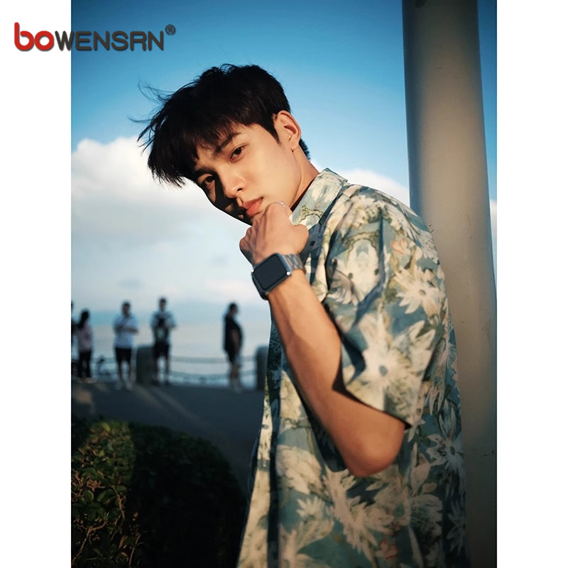 Ice Silk Floral Shirt Men's Short-Sleeved 2026 New Summer Seaside Vacation Hawaiian Handsome Shirt Men's Style