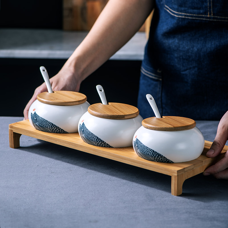 Creative flavor pot suit salt sugar pot MSG contracted ceramic spoon, wooden household seasoning jar with cover