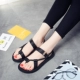 Mùa hè 2019 mới hoang dã sandal nữ phiên bản Hàn Quốc của giày đế bệt mưa thời trang hai mang giày đi biển thun thun ướt nước - Rainshoes