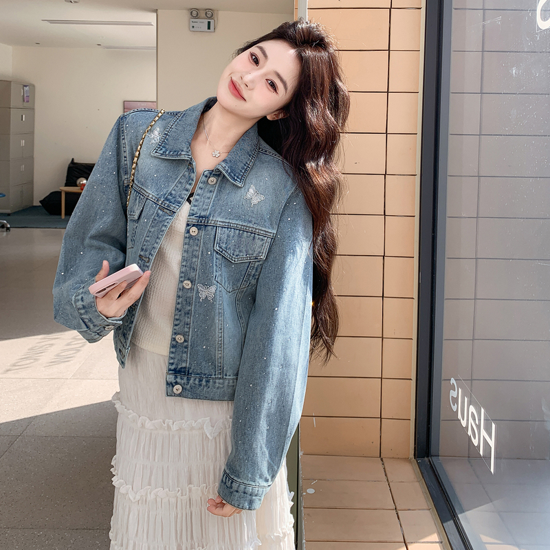 Butterfly Embroidery Heavy-Duty Rhinestone Turn-Down Collar Short Denim Jacket for Women, Spring Trendy European Style Jacket Top