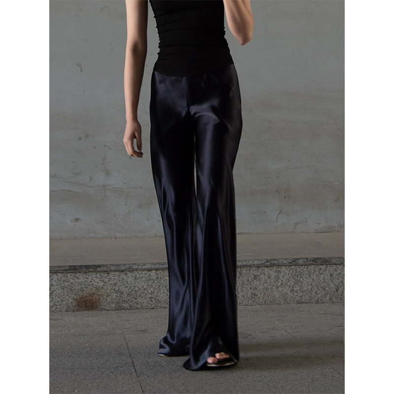 45 ° Bias-Cut, One-Piece, Acetate Glossy Satin, Loose Casual Wide-Leg Women's Pants, Slimming and Height-Enhancing Pants 45 ° Bias-Cut, One-Piece, Acetate Glossy Satin, Loose Casual Wide-Leg Women's Pants, Slimming and Height-Enhancing Pants