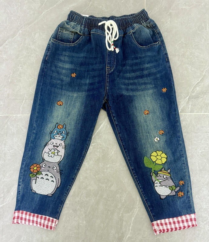 Korean-Style Cartoon Embroidery 2026 Summer New Loose Slimming Elastic Waist Versatile Denim Capri Pants for Women Trendy