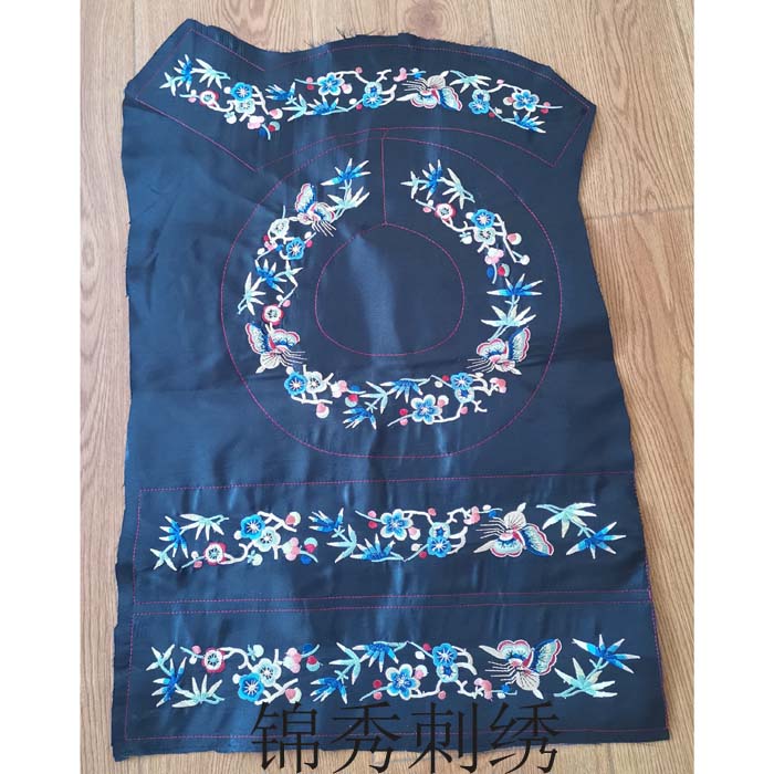 Qing Dynasty female embroidery piece auxiliary shoulder retro embroidery cloth
