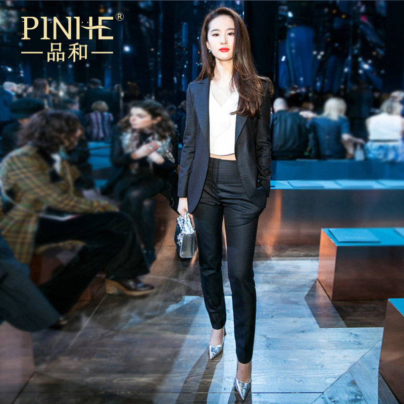 Tailleur femme - Ref 3242927 Image 3