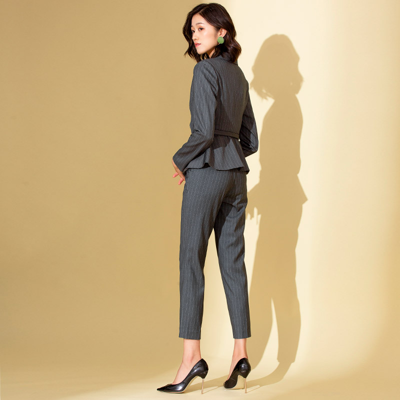 Tailleur femme - Ref 3244456 Image 3