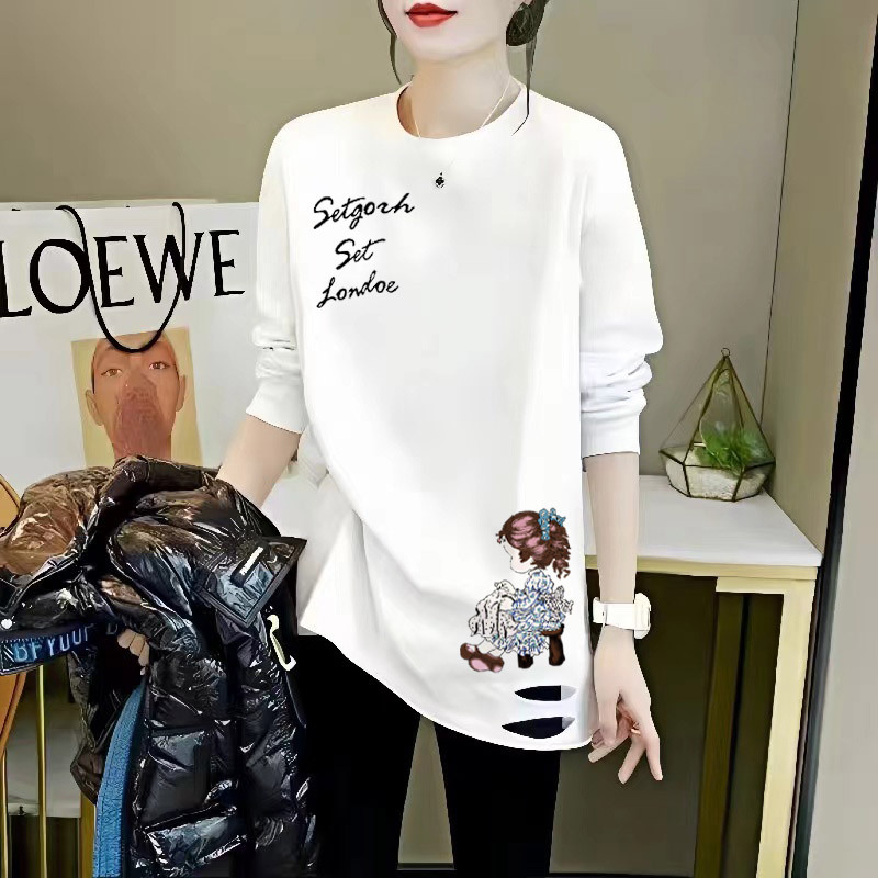 White Base Shirt for Women, New Style for Layering in Spring, Autumn, and Winter, Pure Cotton, Loose Fit, Versatile, Mid-Length, Stylish Long-Sleeve T-Shirt for Women