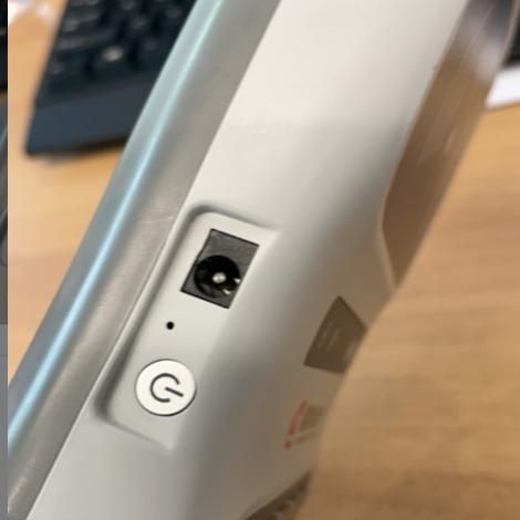 Suitable for Xinya Da Huaxin Smart Mobile Financial Terminal All-In-One Power Adapter Charger