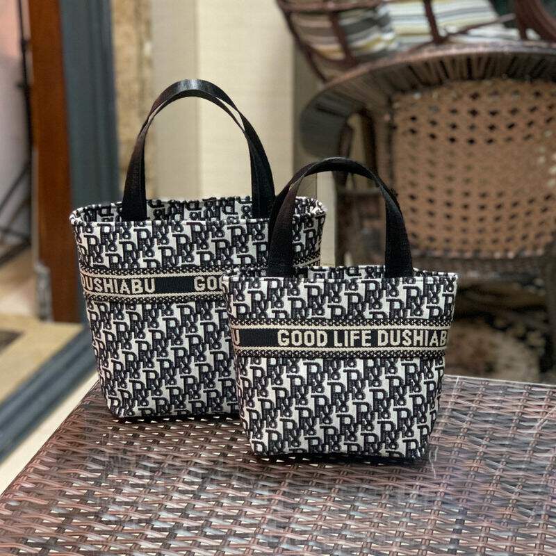 Mommy bag Hand bag Multi-functional mother and baby bag Wash Bag Handy Cosmetics Containing handbag Handled with Waits out bag