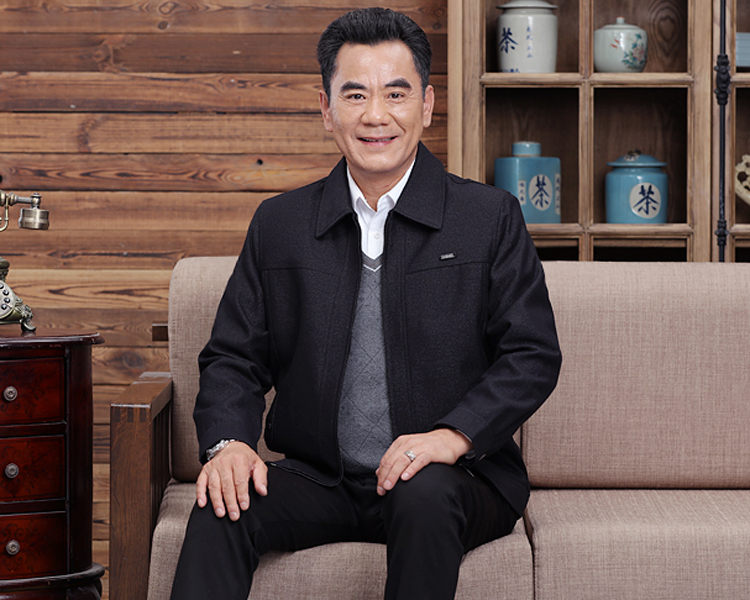 Mùa xuân và mùa thu cha trung niên nam mùa xuân và mùa thu 2018 áo khoác mới cha áo khoác trung niên áo khoác kaki