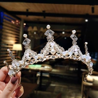 Лазурный, изысканный