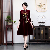 Golden velvet qipao with long autumn and winter plus suede thickened and noble middle-aged and elderly moms happy mother-in-law wedding party dress dress