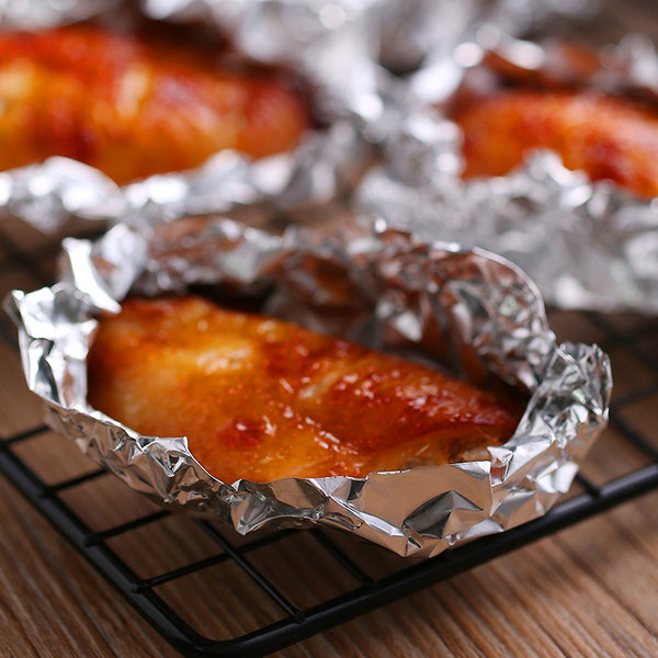 烤乐仕 食品级加厚 烧烤铝箔锡纸 30cm*20米 聚划算+优惠券折后￥11.8包邮（￥14.8-3）