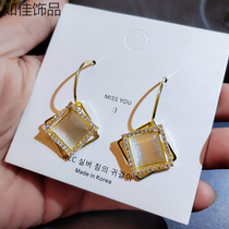 Light body art Van female style geometric type 100 hitch Feather Temperament Gold can not be minimalist with independent packaging Earrings