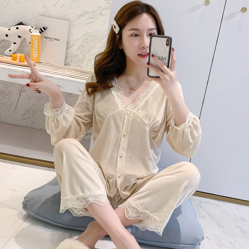 Pajamas women's autumn and winter sexy gold velvet long-sleeved net red lace two-piece suit can be worn outside home clothes women's spring and autumn