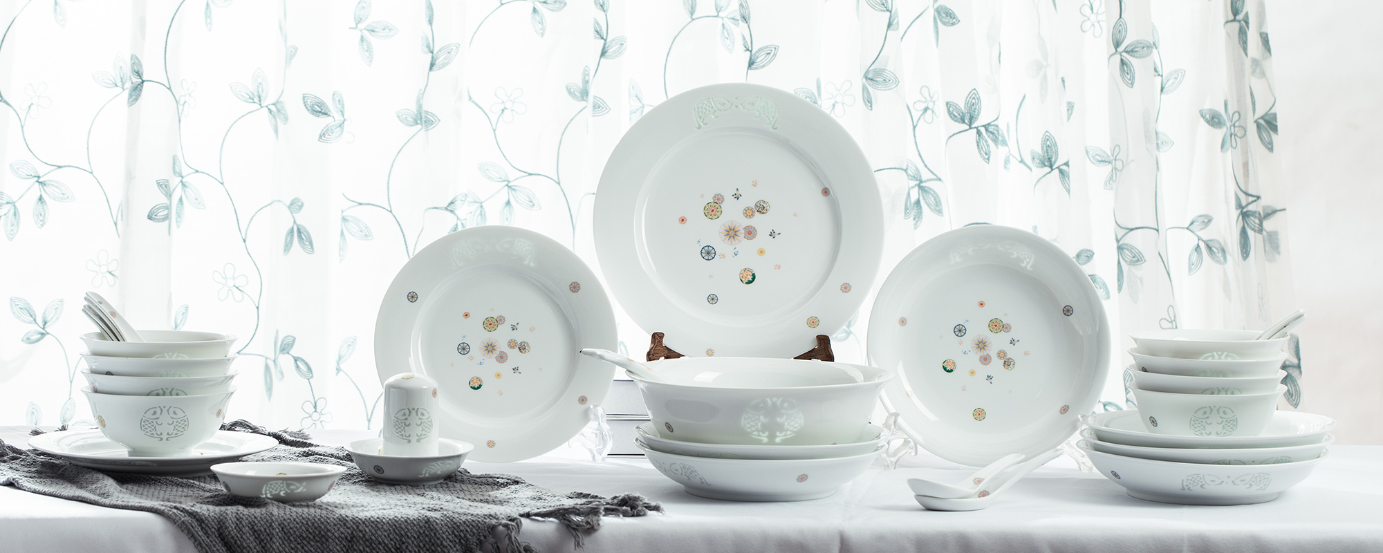 Dishes suit household jingdezhen ceramic light key-2 luxury Dishes hot insulation of new Chinese style is I and contracted tableware suit