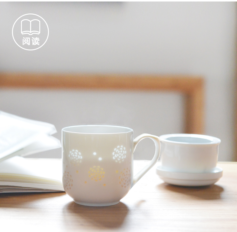 Cup with cover and exquisite jingdezhen ceramics hollow - out filtering Cup Cup men 's and women' s office Cup tea tea Cup