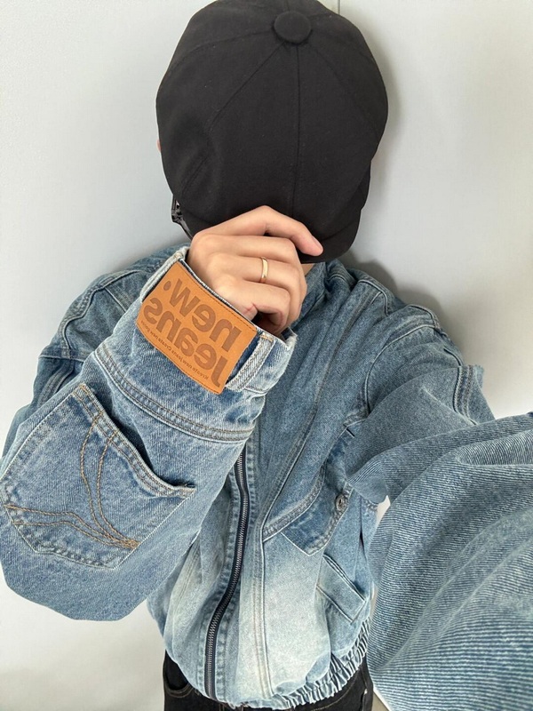 Easy-To-Wear Short Denim Jacket for Men, Spring and Autumn, Stylish Reverse Design, Regular Shoulder Workwear Denim Jacket