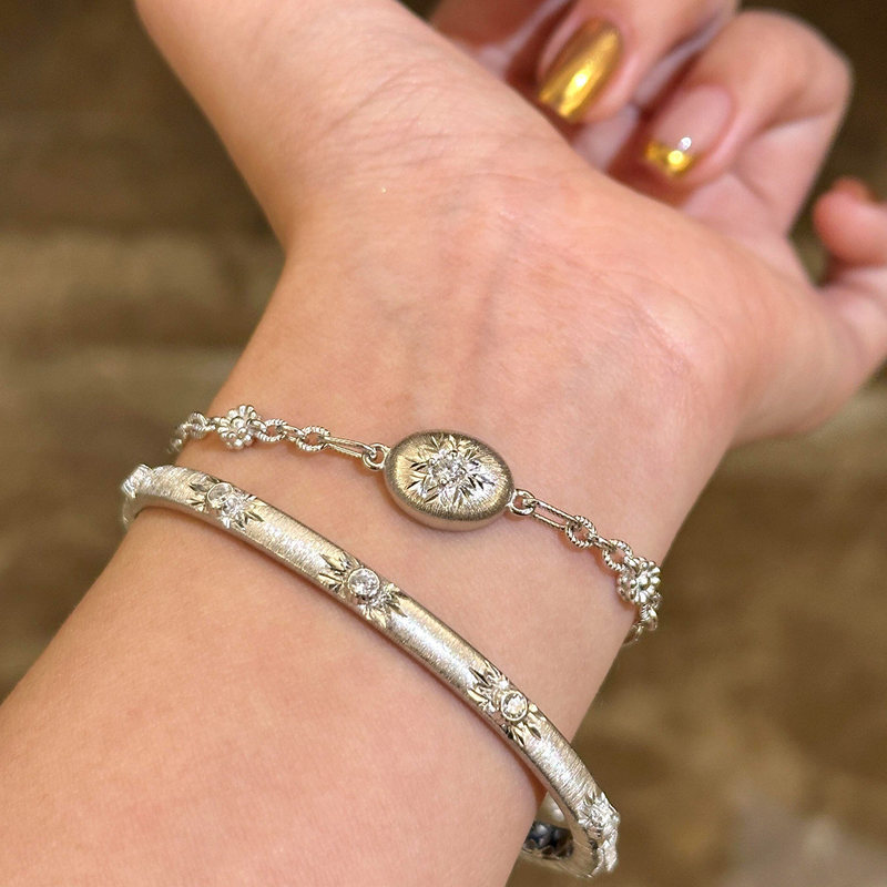 Vintager Vintage Gold and Silver Brushed Oval Bracelet for Women Sunflower Exquisite Stacking Set Hand Jewelry Bracelet