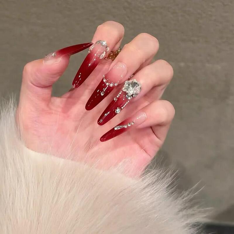 [Red Dress] Handmade Christmas and New Year Wearable Nails, Burgundy Gradient, Brightening, High-End, Light Luxury Manicure