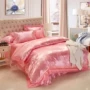 Phong cách châu Âu bông cưới satin jacquard một mảnh giường chăn bông chăn 200x230 Red 220x2 giao dịch - Quilt Covers 	chăn phao 5 món