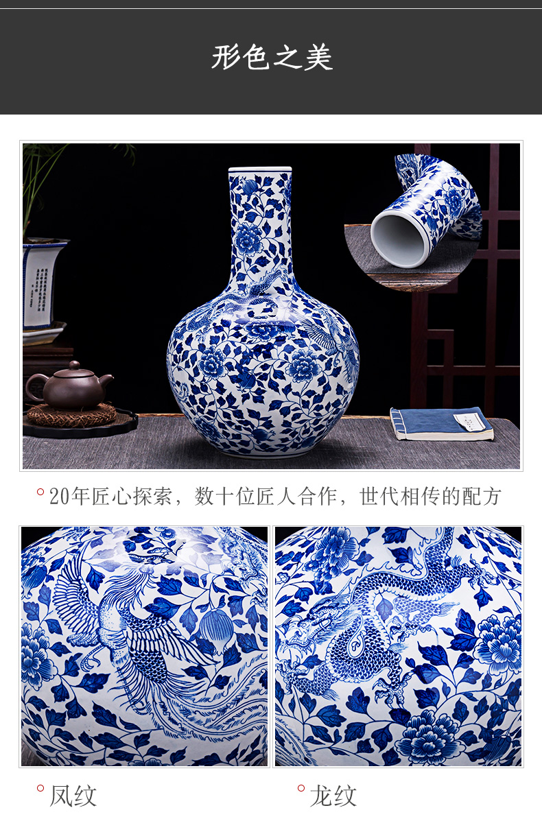 Jingdezhen ceramics archaize large blue and white porcelain vase in the sitting room of the new Chinese style household adornment TV ark, furnishing articles