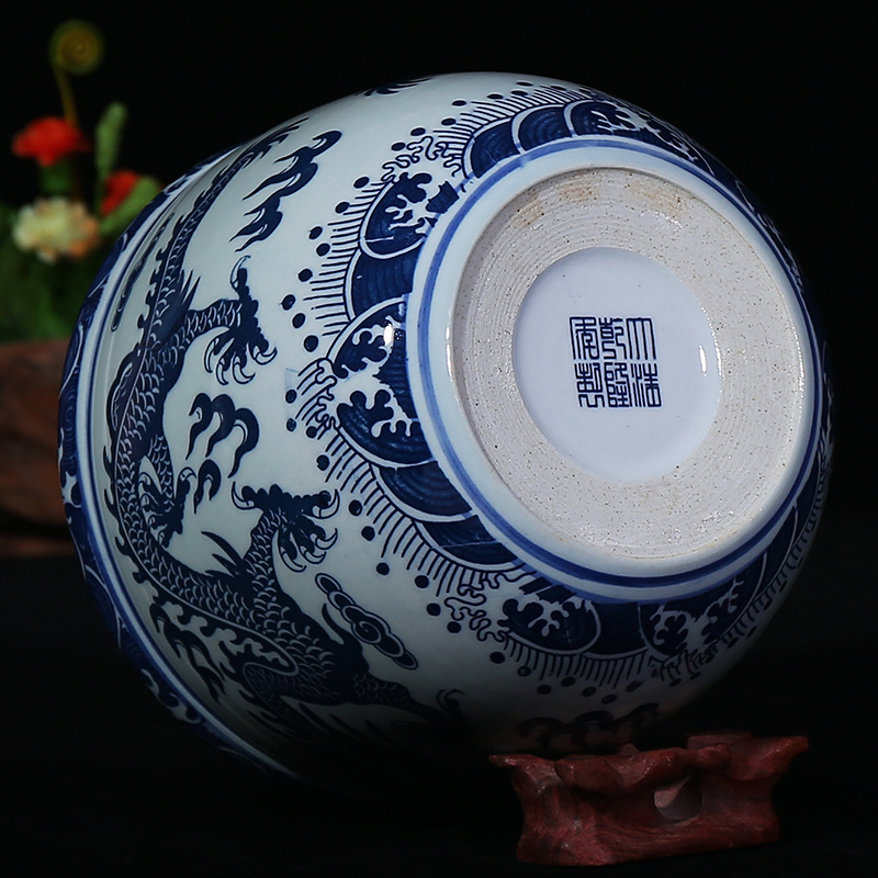 Blue and white porcelain of jingdezhen ceramics decoration cylinder storage tank sundry as cans sitting room place flowerpot dragon playing the study bead