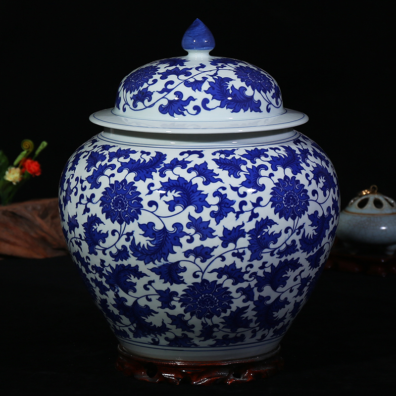 Antique blue and white porcelain of jingdezhen ceramics large storage tank with cover seal pot household act the role ofing is tasted furnishing articles sitting room