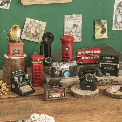 Retro mini resin trinkets, creative and nostalgic old-fashioned telephone and radio decorative models, American-style desktop decorations