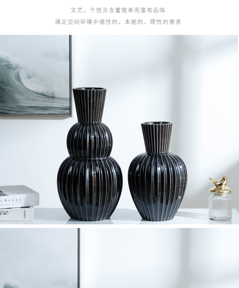 Creative light key-2 luxury black stripe convergent ceramic table model soft adornment simulation vase floral floral outraged