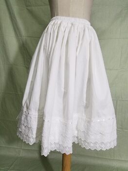 Lolita3 embroidered pure cotton mini skirt, cotton half-length skirt, small puffy anti-see-through skirt, cotton bottoming skirt