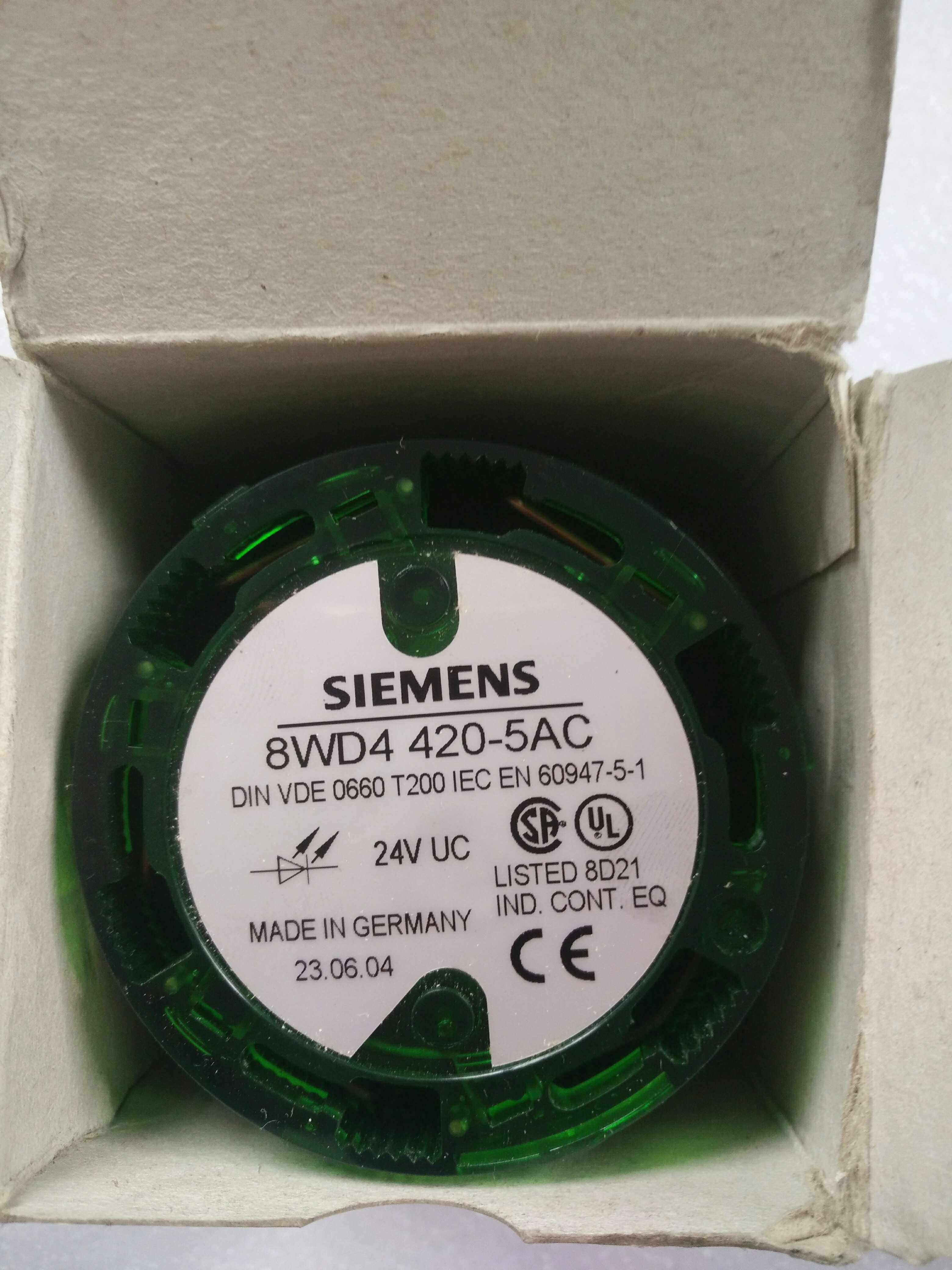 ALARM LIGHT 8WD4420-5AC BRAND NEW SPOT