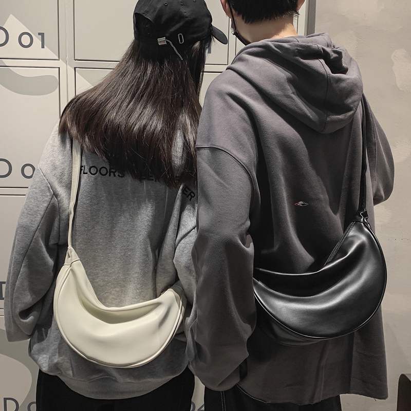 Men's Messenger Bag PU Trendy ins Japanese Retro Dumpling Bag Student Simple Small Satchel Bag Fashion Versatile Shoulder Bag