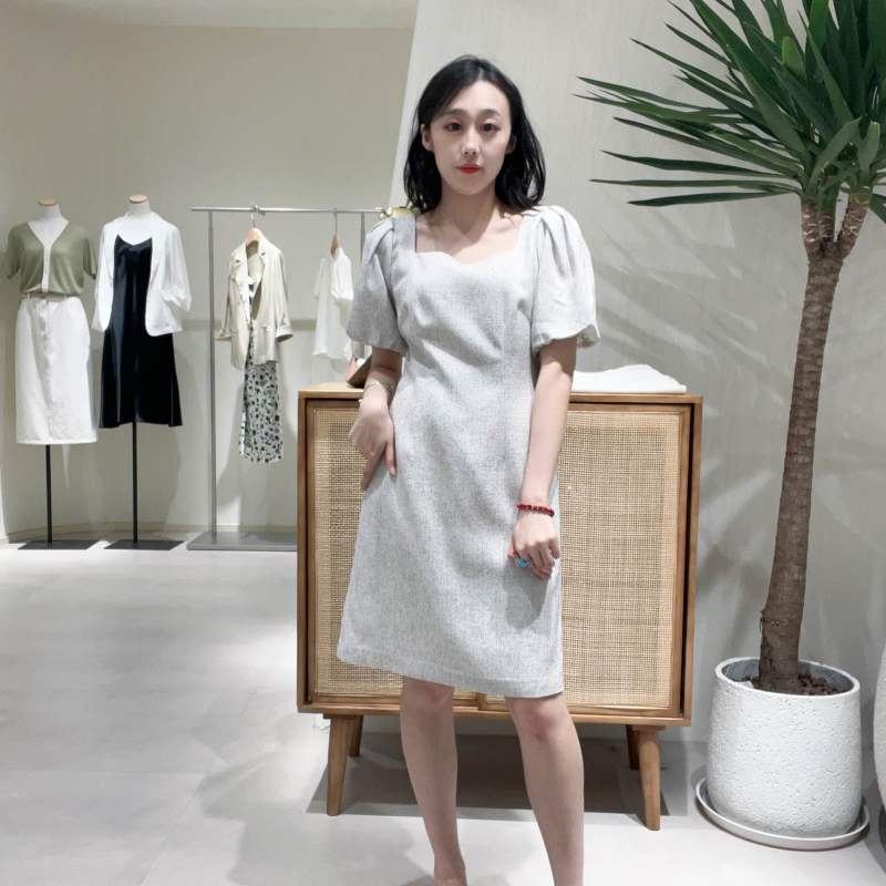TKY SHOP Ayollar uchun kvadrat yoqali puf yengli ko'ylak 10G1KH03F162