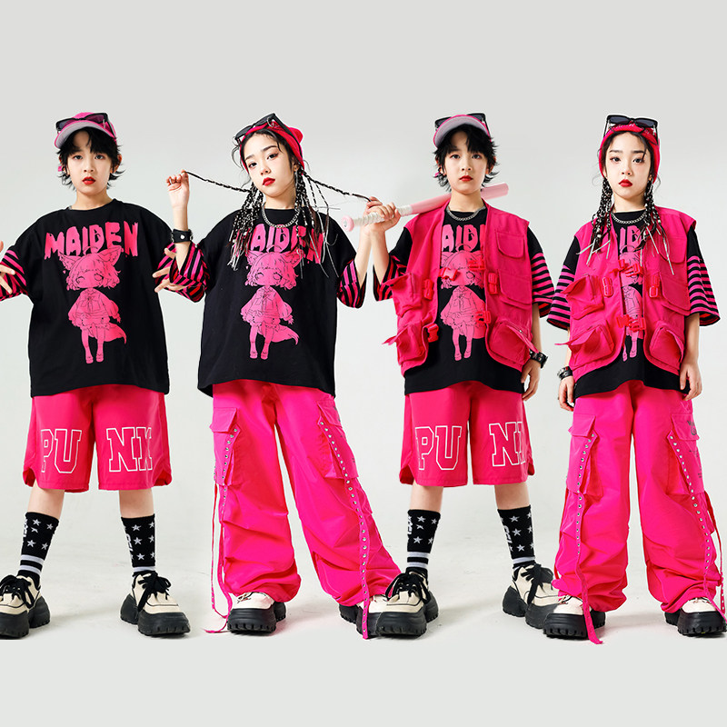 儿童街舞服装:男童HipHop嘻哈演出服&女童爵士舞套装,引领少儿炸街走秀新潮流!-儿童演出服-淘宝百科网